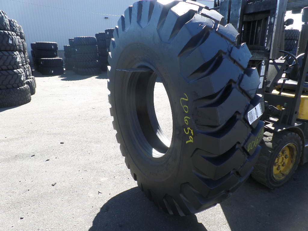 18.00X33 Firestone OTR Tire E4 E4 32Ply CONDITIONNewTREAD DEPTH