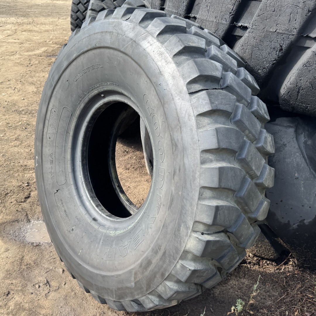 <font color='#da2127' font size ='2'><b>16.00R21 Goodyear OTR Tire E-3 L-3 G-3 AT2A AT-2A M </font></b><br><font size ='1' color='grey'>CONDITION: </font><font size ='2'>Used <br><font size ='1' color='grey'>TREAD DEPTH:</font><font size ='2'> 32/32nds<br><font size ='1' color='grey'>DETAILS:</font><font size ='2'> Clean, Mild Weathering In Tread<br><font size ='1' color='grey'>REF #:</font><font size ='2'> P36670<br><font size ='1' color='grey'>LOCATION:</font><font size ='2'> San Jacinto, CA