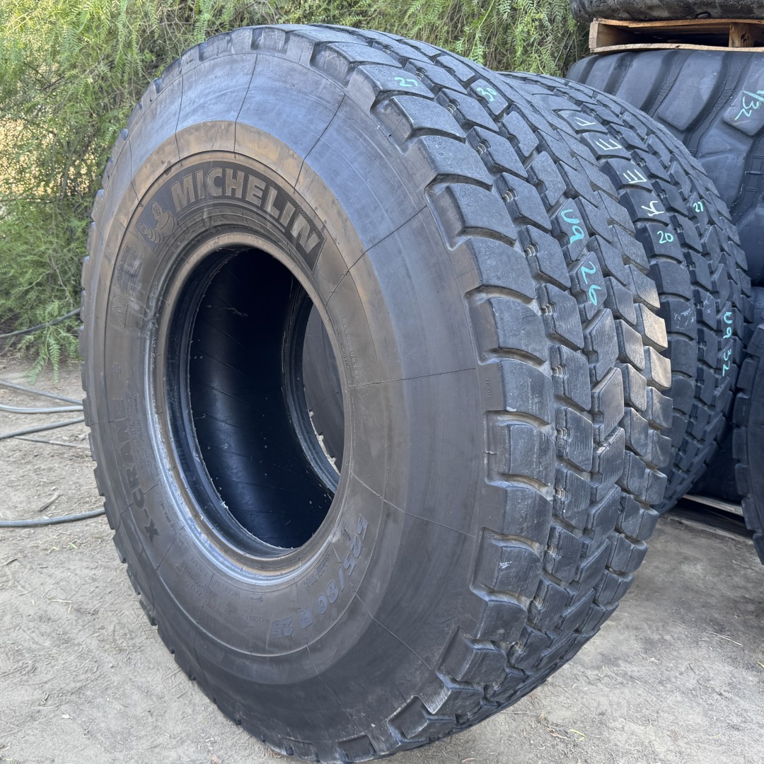 <font color='#da2127' font size ='2'><b>525/80R25 Michelin OTR Tire E-2 Crane X-Crane 176F </font></b><br><font size ='1' color='grey'>CONDITION: </font><font size ='2'>Used<br><font size ='1' color='grey'>TREAD DEPTH:</font><font size ='2'> 29/32nds<br><font size ='1' color='grey'>DETAILS:</font><font size ='2'> Clean (20.5R25)<br><font size ='1' color='grey'>REF #:</font><font size ='2'> U926<br><font size ='1' color='grey'>LOCATION:</font><font size ='2'> San Jacinto, CA