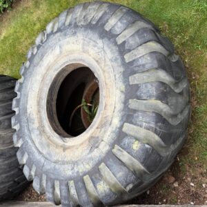 <font color='#da2127' font size ='2'><b>37.5X33 Yokohama OTR Tire E-3 L-3 G-3 IND-3 Y67 42-Ply </font></b><br><font size ='1' color='grey'>CONDITION: </font><font size ='2'>Used<br><font size ='1' color='grey'>TREAD DEPTH:</font><font size ='2'>  60/32nds<br><font size ='1' color='grey'>DETAILS:</font><font size ='2'> Clean<br><font size ='1' color='grey'>REF #:</font><font size ='2'> Z298<br><font size ='1' color='grey'>LOCATION:</font><font size ='2'> Fairfield, NJ