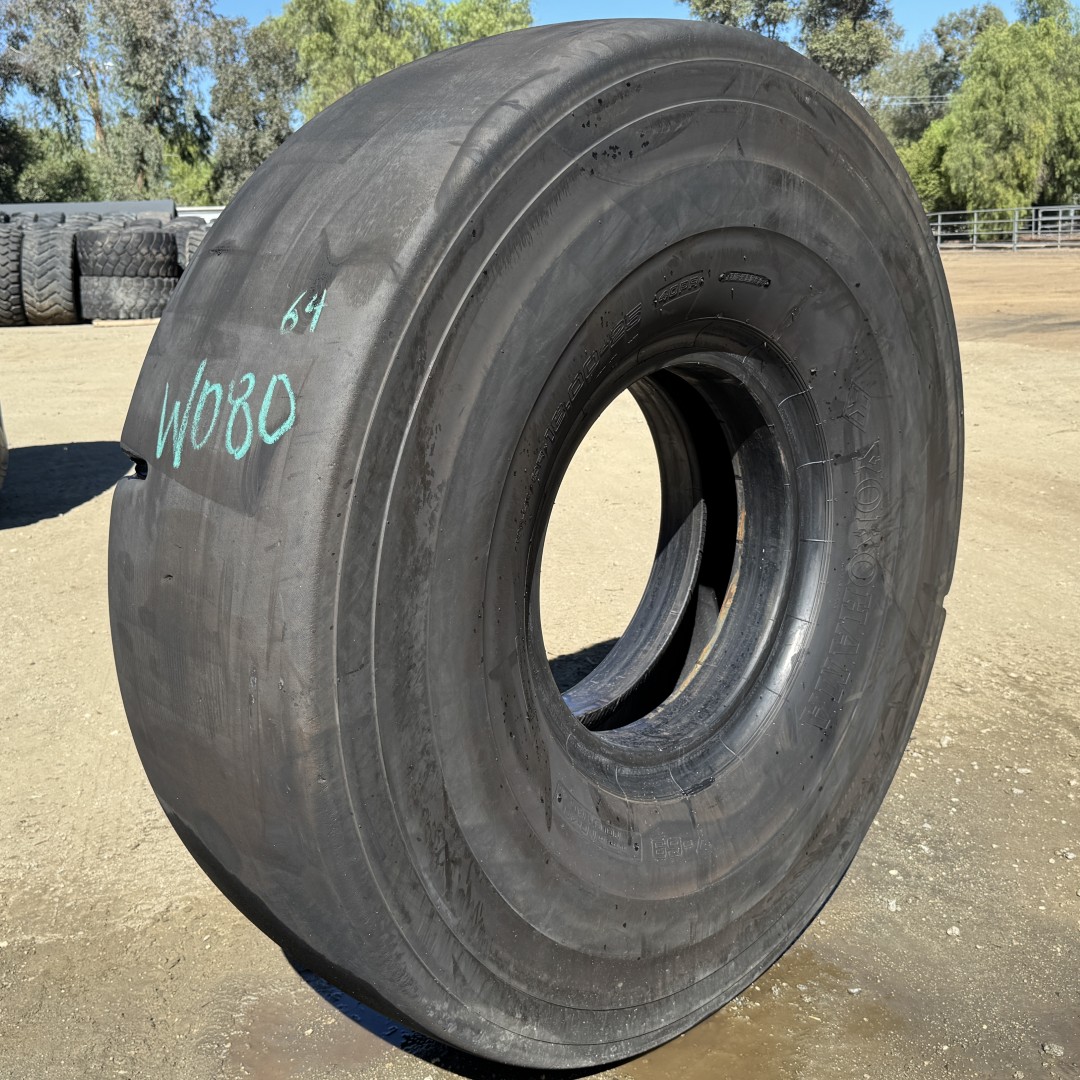 <font color='#da2127' font size ='2'><b>18.00X25 Yokohama OTR Tire L-4S IND-4 L-5S C-1 Y69 40-Ply </font></b><br><font size ='1' color='grey'>CONDITION: </font><font size ='2'>Used<br><font size ='1' color='grey'>TREAD DEPTH:</font><font size ='2'> 65/32nds<br><font size ='1' color='grey'>DETAILS:</font><font size ='2'> Clean<br><font size ='1' color='grey'>REF #:</font><font size ='2'> W080<br><font size ='1' color='grey'>LOCATION:</font><font size ='2'> San Jacinto, CA