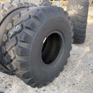 <font color='#da2127' font size ='2'><b>23.5X25 Camso OTR Tire E-3 L-3 G-3 Loadmaster 20-Ply </font></b><br><font size ='1' color='grey'>CONDITION: </font><font size ='2'>Used<br><font size ='1' color='grey'>TREAD DEPTH:</font><font size ='2'>  42/32nds<br><font size ='1' color='grey'>DETAILS:</font><font size ='2'> 1-Tread Section, Sidewall Cuts on One Side<br><font size ='1' color='grey'>REF #:</font><font size ='2'> G37185<br><font size ='1' color='grey'>LOCATION:</font><font size ='2'> St. Louis, MO