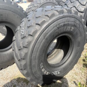 <font color='#da2127' font size ='2'><b>23.5R25 Michelin OTR Tire E-3 L-3 XHA2 1-Star </font></b><br><font size ='1' color='grey'>CONDITION: </font><font size ='2'>Used<br><font size ='1' color='grey'>TREAD DEPTH:</font><font size ='2'>  36/32nds<br><font size ='1' color='grey'>DETAILS:</font><font size ='2'> Has 2 NH Patches Tread, Spot Tread, Has Some Cuts Lugs<br><font size ='1' color='grey'>REF #:</font><font size ='2'> G37250<br><font size ='1' color='grey'>LOCATION:</font><font size ='2'> St. Louis, MO