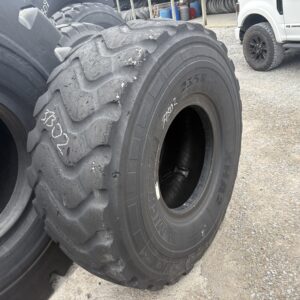 <font color='#da2127' font size ='2'><b>23.5R25 Michelin OTR Tire E-3 L-3 XHA2 1-Star </font></b><br><font size ='1' color='grey'>CONDITION: </font><font size ='2'>Used<br><font size ='1' color='grey'>TREAD DEPTH:</font><font size ='2'>  24/32nds<br><font size ='1' color='grey'>DETAILS:</font><font size ='2'> Has NH Patch Tread, Ok Used<br><font size ='1' color='grey'>REF #:</font><font size ='2'> G37302<br><font size ='1' color='grey'>LOCATION:</font><font size ='2'> St. Louis, MO