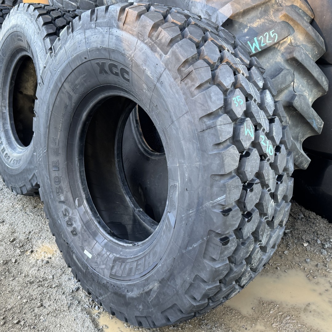 <font color='#da2127' font size ='2'><b>445/80R25 Michelin OTR Tire E-2 L-2 G-2 Crane XGC 170E </font></b><br><font size ='1' color='grey'>CONDITION: </font><font size ='2'>New<br><font size ='1' color='grey'>TREAD DEPTH:</font><font size ='2'> 35/32nds<br><font size ='1' color='grey'>DETAILS:</font><font size ='2'> Unused (17.5R25)<br><font size ='1' color='grey'>REF #:</font><font size ='2'> W210<br><font size ='1' color='grey'>LOCATION:</font><font size ='2'> San Jacinto, CA