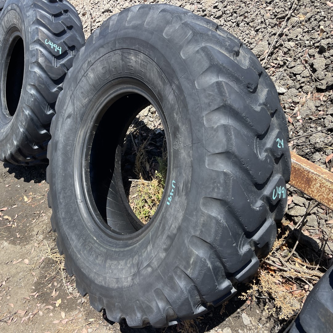 14.00R24 Michelin OTR Tire E2 L2 G2 XGLA2 1Star CONDITION