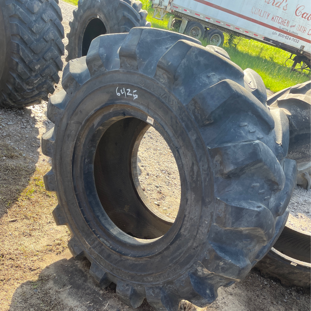 20.5X25 Galaxy OTR Tire L2 G2 GiantHippo 20Ply CONDITION UsedTREAD