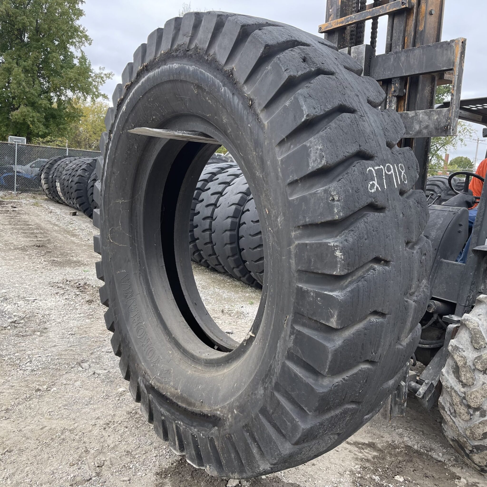 24.00X49 Yokohama OTR Tire E4 IND4 Y523 42Ply CONDITIONUsedTREAD