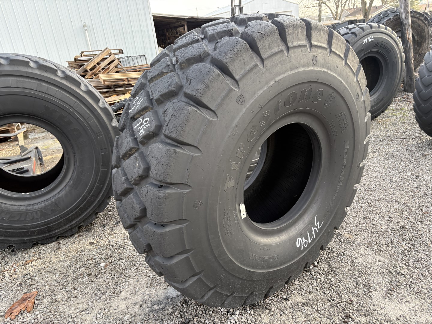 26.5R25 Firestone OTR Tire E3 L3 VersaBuilt AP 1Star CONDITION