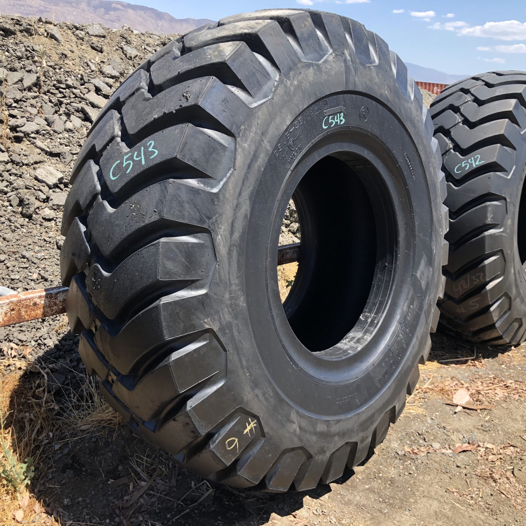 29.5X35 Firestone OTR Tire E3 L3 SRG Super Rock Grip 34Ply CONDITION