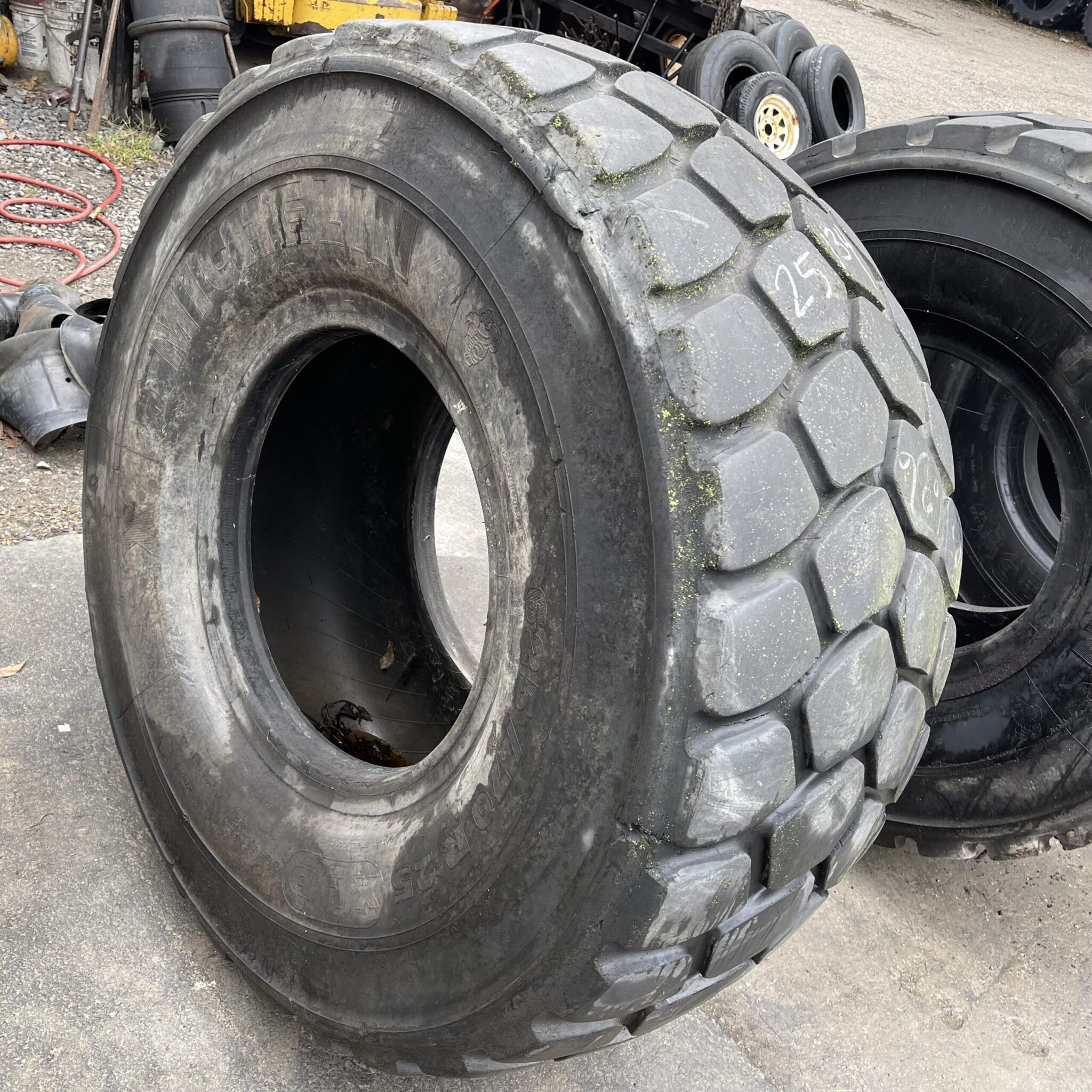 625/70R25 Michelin OTR Tire L3 XLD 1Star CONDITIONUsedTREAD DEPTH