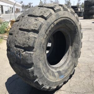 <font color='#da2127' font size ='2'><b>35/65X33 Bridgestone OTR Tire L-5 DLug 24-Ply </font></b><br><font size ='1' color='grey'>CONDITION: </font><font size ='2'>Retread-Used<br><font size ='1' color='grey'>TREAD DEPTH:</font><font size ='2'>  20/32nds<br><font size ='1' color='grey'>DETAILS:</font><font size ='2'> Sidewall and Liner Damage, Ran flat, "As is"<br><font size ='1' color='grey'>REF #:</font><font size ='2'> D021<br><font size ='1' color='grey'>LOCATION:</font><font size ='2'> Stockton, CA