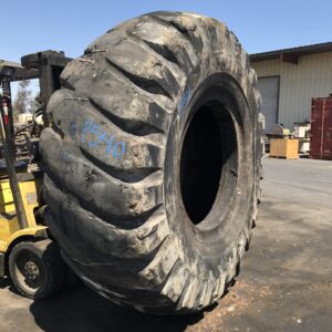 <font color='#da2127' font size ='2'><b>33.5X39 Goodyear OTR Tire E-3 L-3 SHRL Super Hard Rock Lug 38-Ply </font></b><br><font size ='1' color='grey'>CONDITION: </font><font size ='2'>Used<br><font size ='1' color='grey'>TREAD DEPTH:</font><font size ='2'>  30/32nds<br><font size ='1' color='grey'>DETAILS:</font><font size ='2'> Sidewall Cracks / Shoulder Wear / Clean<br><font size ='1' color='grey'>REF #:</font><font size ='2'> P540<br><font size ='1' color='grey'>LOCATION:</font><font size ='2'> Chino, CA
