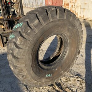 <font color='#da2127' font size ='2'><b>18.00X25 Yokohama OTR Tire E-3 L-3 G-3 IND-3 Y67 Y-67 32-Ply </font></b><br><font size ='1' color='grey'>CONDITION: </font><font size ='2'>Used<br><font size ='1' color='grey'>TREAD DEPTH:</font><font size ='2'>  32/32nds<br><font size ='1' color='grey'>DETAILS:</font><font size ='2'> Clean<br><font size ='1' color='grey'>REF #:</font><font size ='2'> R001<br><font size ='1' color='grey'>LOCATION:</font><font size ='2'> Santa Margarita, CA