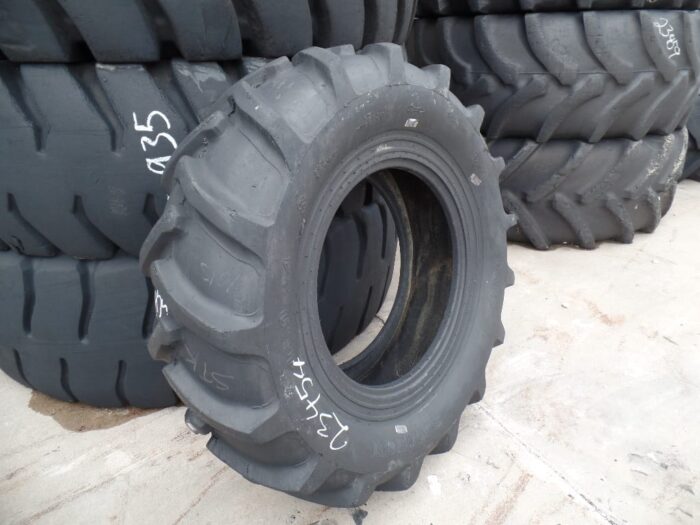 <font color='#da2127' font size ='2'><b>19.5L24 Samson OTR Tire R-1 R1 8-Ply </font></b><br><font size ='1' color='grey'>CONDITION: </font><font size ='2'>Used<br><font size ='1' color='grey'>TREAD DEPTH:</font><font size ='2'>  29/32nds<br><font size ='1' color='grey'>DETAILS:</font><font size ='2'> Sidewall Section<br><font size ='1' color='grey'>REF #:</font><font size ='2'> 23454<br><font size ='1' color='grey'>LOCATION:</font><font size ='2'> Cresson, TX