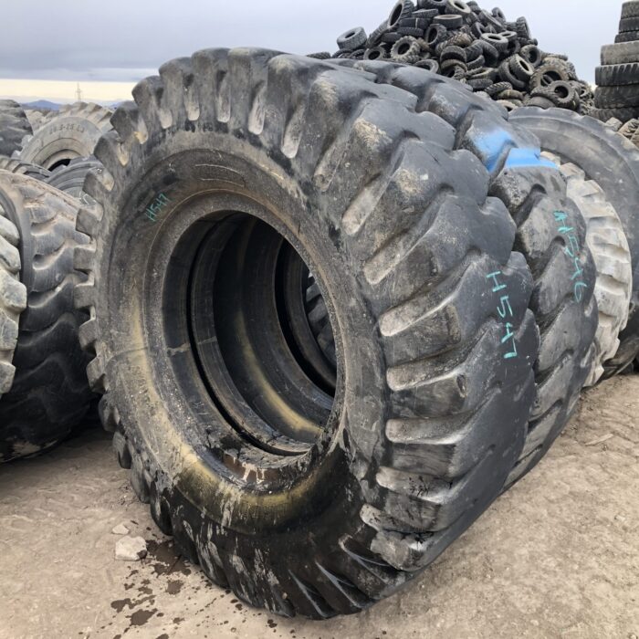 <font color='#da2127' font size ='2'><b>18.00X33 Bridgestone OTR Tire E-4 RLug 36-Ply </font></b><br><font size ='1' color='grey'>CONDITION: </font><font size ='2'>Used<br><font size ='1' color='grey'>TREAD DEPTH:</font><font size ='2'>  18/32nds<br><font size ='1' color='grey'>DETAILS:</font><font size ='2'> Clean<br><font size ='1' color='grey'>REF #:</font><font size ='2'> H547<br><font size ='1' color='grey'>LOCATION:</font><font size ='2'> Kamiah, ID