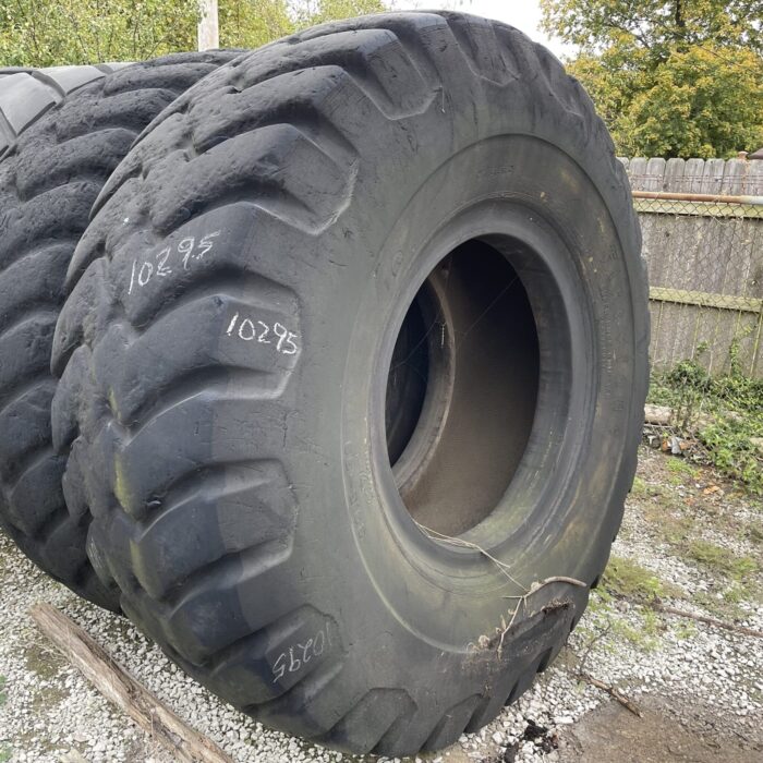 <font color='#da2127' font size ='2'><b>33.5X39 Firestone OTR Tire E-3 L-3 SRG Super Rock Grip 38-Ply </font></b><br><font size ='1' color='grey'>CONDITION: </font><font size ='2'>Used<br><font size ='1' color='grey'>TREAD DEPTH:</font><font size ='2'>  33/32nds<br><font size ='1' color='grey'>DETAILS:</font><font size ='2'> Clean, Shoulder Spot, 7 Liner Patches<br><font size ='1' color='grey'>REF #:</font><font size ='2'> G10295<br><font size ='1' color='grey'>LOCATION:</font><font size ='2'> St. Louis, MO