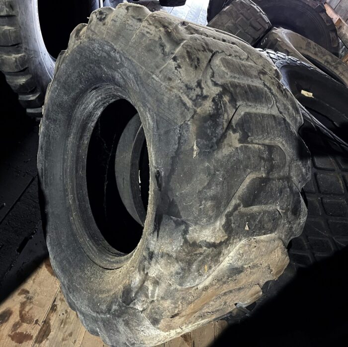 <font color='#da2127' font size ='2'><b>22X25 Goodyear OTR Tire NHS Sure Grip 12-Ply </font></b><br><font size ='1' color='grey'>CONDITION: </font><font size ='2'>Used<br><font size ='1' color='grey'>TREAD DEPTH:</font><font size ='2'>  14/32nds<br><font size ='1' color='grey'>DETAILS:</font><font size ='2'> 1-Tread Section<br><font size ='1' color='grey'>REF #:</font><font size ='2'> G13597<br><font size ='1' color='grey'>LOCATION:</font><font size ='2'> St. Louis, MO