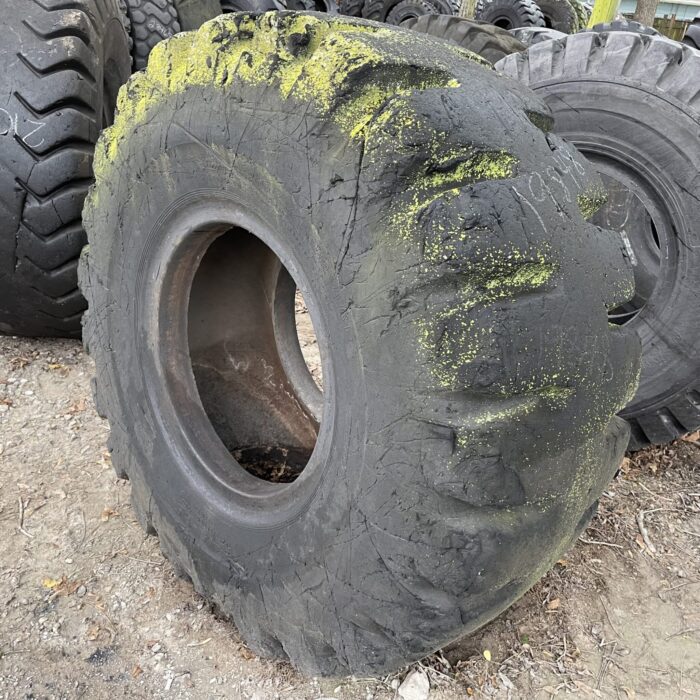 <font color='#da2127' font size ='2'><b>23.5X25 BF Goodrich OTR Tire E-3 L-3 G-3 Rock Service 20-Ply </font></b><br><font size ='1' color='grey'>CONDITION: </font><font size ='2'>Used<br><font size ='1' color='grey'>TREAD DEPTH:</font><font size ='2'>  62/32nds<br><font size ='1' color='grey'>DETAILS:</font><font size ='2'> 1-tread Section, 2-Nail Hole Patches, Liner Patch & spot sidewall, Holds Air <br><font size ='1' color='grey'>REF #:</font><font size ='2'> G19848<br><font size ='1' color='grey'>LOCATION:</font><font size ='2'> St. Louis, MO