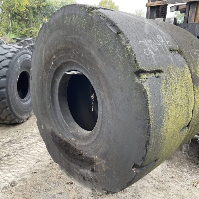 <font color='#da2127' font size ='2'><b>29.5X25 General OTR Tire L-5S LD250S 28-Ply </font></b><br><font size ='1' color='grey'>CONDITION: </font><font size ='2'>Retread-Used<br><font size ='1' color='grey'>TREAD DEPTH:</font><font size ='2'>  25/32nds<br><font size ='1' color='grey'>DETAILS:</font><font size ='2'> 1-Shoulder Section<br><font size ='1' color='grey'>REF #:</font><font size ='2'> G20496<br><font size ='1' color='grey'>LOCATION:</font><font size ='2'> St. Louis, MO