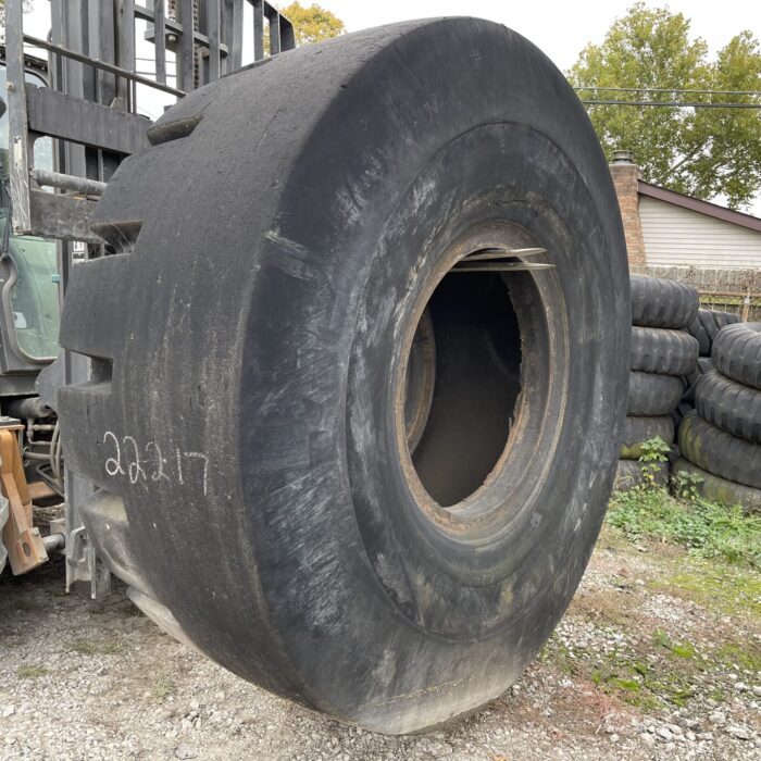 <font color='#da2127' font size ='2'><b>33.25X35 Firestone OTR Tire L-5 L-5S HTLD Half Tread 32-Ply </font></b><br><font size ='1' color='grey'>CONDITION: </font><font size ='2'>Retread-Used<br><font size ='1' color='grey'>TREAD DEPTH:</font><font size ='2'>  123/32nds<br><font size ='1' color='grey'>DETAILS:</font><font size ='2'> Clean<br><font size ='1' color='grey'>REF #:</font><font size ='2'> G22217<br><font size ='1' color='grey'>LOCATION:</font><font size ='2'> St. Louis, MO