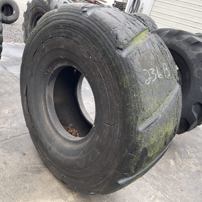 <font color='#da2127' font size ='2'><b>23.5X25 Goodyear OTR Tire E-3 L-3 SHRL Super Hard Rock Lug 20-Ply </font></b><br><font size ='1' color='grey'>CONDITION: </font><font size ='2'>Retread-Used<br><font size ='1' color='grey'>TREAD DEPTH:</font><font size ='2'>  44/32nds<br><font size ='1' color='grey'>DETAILS:</font><font size ='2'> Caps coming ;oose, Holds Air Sidewall Section<br><font size ='1' color='grey'>REF #:</font><font size ='2'> G23613<br><font size ='1' color='grey'>LOCATION:</font><font size ='2'> St. Louis, MO