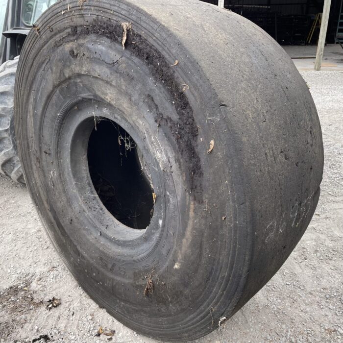 <font color='#da2127' font size ='2'><b>29.5X25 Titan OTR Tire L-5S LD250S 28-Ply </font></b><br><font size ='1' color='grey'>CONDITION: </font><font size ='2'>Retread-Used<br><font size ='1' color='grey'>TREAD DEPTH:</font><font size ='2'>  25/32nds<br><font size ='1' color='grey'>DETAILS:</font><font size ='2'> Clean<br><font size ='1' color='grey'>REF #:</font><font size ='2'> G26955<br><font size ='1' color='grey'>LOCATION:</font><font size ='2'> St. Louis, MO