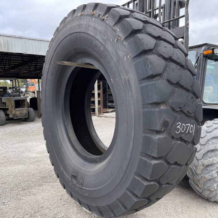 <font color='#da2127' font size ='2'><b>30.00R51 Bridgestone OTR Tire E-3 L-3 VMT 2-Star </font></b><br><font size ='1' color='grey'>CONDITION: </font><font size ='2'>Used<br><font size ='1' color='grey'>TREAD DEPTH:</font><font size ='2'>  30/32nds<br><font size ='1' color='grey'>DETAILS:</font><font size ='2'> Clean<br><font size ='1' color='grey'>REF #:</font><font size ='2'> G30701<br><font size ='1' color='grey'>LOCATION:</font><font size ='2'> St. Louis, MO