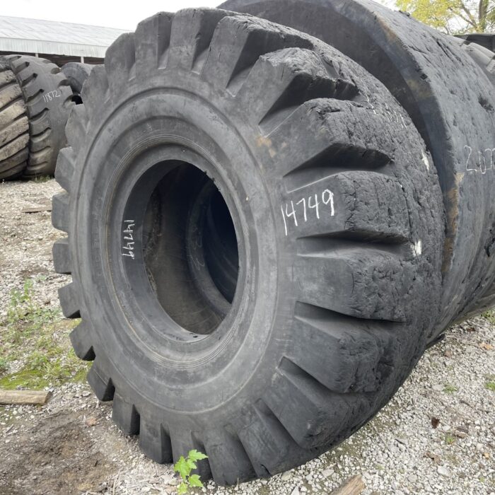 <font color='#da2127' font size ='2'><b>33.25X35 General OTR Tire L-5 L-5S LD250 H/T 32-Ply </font></b><br><font size ='1' color='grey'>CONDITION: </font><font size ='2'>Used<br><font size ='1' color='grey'>TREAD DEPTH:</font><font size ='2'>  113/32nds<br><font size ='1' color='grey'>DETAILS:</font><font size ='2'> Clean<br><font size ='1' color='grey'>REF #:</font><font size ='2'> G14749<br><font size ='1' color='grey'>LOCATION:</font><font size ='2'> St. Louis, MO