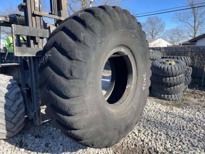 <font color='#da2127' font size ='2'><b>27.00X33 Firestone OTR Tire E-2 Rock Grip Excavator 30-Ply </font></b><br><font size ='1' color='grey'>CONDITION: </font><font size ='2'>Used<br><font size ='1' color='grey'>TREAD DEPTH:</font><font size ='2'>  36/32nds<br><font size ='1' color='grey'>DETAILS:</font><font size ='2'> Clean, Old<br><font size ='1' color='grey'>REF #:</font><font size ='2'> G22132<br><font size ='1' color='grey'>LOCATION:</font><font size ='2'> St. Louis, MO