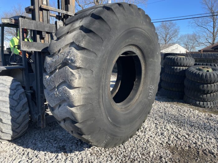 <font color='#da2127' font size ='2'><b>27.00X33 General OTR Tire E-3 L-3 NDLCM 36-Ply </font></b><br><font size ='1' color='grey'>CONDITION: </font><font size ='2'>Retread-Used<br><font size ='1' color='grey'>TREAD DEPTH:</font><font size ='2'>  36/32nds<br><font size ='1' color='grey'>DETAILS:</font><font size ='2'> 1-Sidewall Section, 2-Sidewall Spots & Liner Patch<br><font size ='1' color='grey'>REF #:</font><font size ='2'> G8929<br><font size ='1' color='grey'>LOCATION:</font><font size ='2'> St. Louis, MO