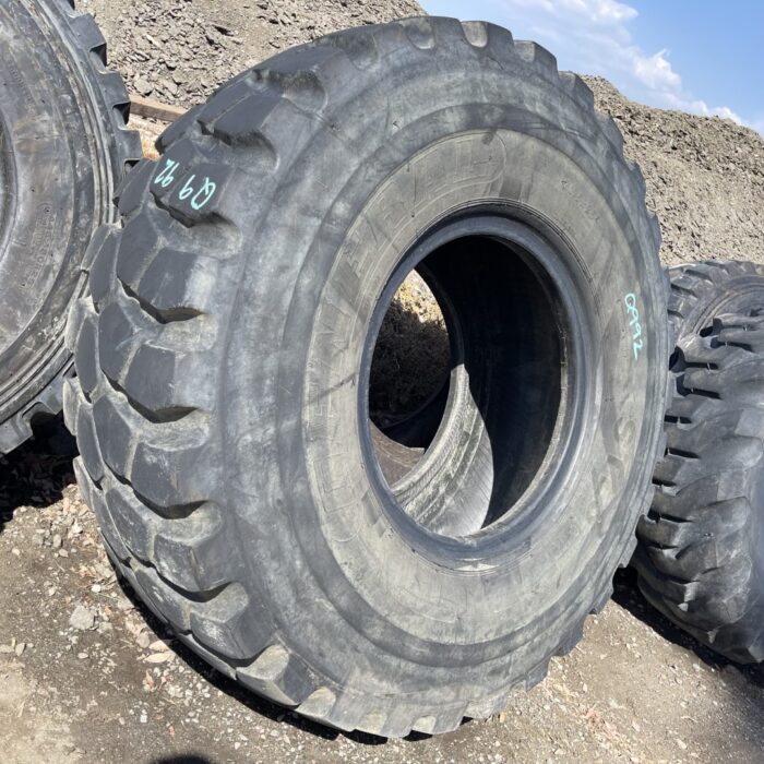 <font color='#da2127' font size ='2'><b>20.5R25 General OTR Tire E-3 L-3 STL3 2-Star </font></b><br><font size ='1' color='grey'>CONDITION: </font><font size ='2'>Used<br><font size ='1' color='grey'>TREAD DEPTH:</font><font size ='2'>  25/32nds<br><font size ='1' color='grey'>DETAILS:</font><font size ='2'> Clean, Mildly Aged<br><font size ='1' color='grey'>REF #:</font><font size ='2'> Q992<br><font size ='1' color='grey'>LOCATION:</font><font size ='2'> Fowler, CA