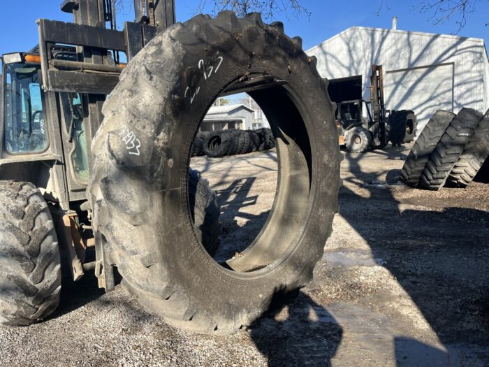 <font color='#da2127' font size ='2'><b>18.4R46 Goodyear OTR Tire R-1 DT712 1-Star </font></b><br><font size ='1' color='grey'>CONDITION: </font><font size ='2'>Used<br><font size ='1' color='grey'>TREAD DEPTH:</font><font size ='2'>  45/32nds<br><font size ='1' color='grey'>DETAILS:</font><font size ='2'> Older Tire, Aged, 1-Sidewall Section<br><font size ='1' color='grey'>REF #:</font><font size ='2'> G22933<br><font size ='1' color='grey'>LOCATION:</font><font size ='2'> St. Louis, MO