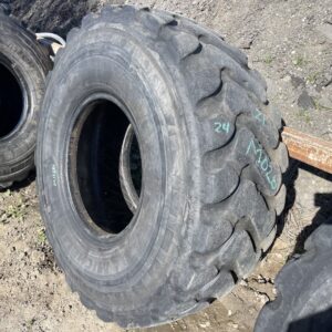 <font color='#da2127' font size ='2'><b>20.5R25 Michelin OTR Tire E-3 L-3 XHA2 1-Star </font></b><br><font size ='1' color='grey'>CONDITION: </font><font size ='2'>Used<br><font size ='1' color='grey'>TREAD DEPTH:</font><font size ='2'>  23/32nds<br><font size ='1' color='grey'>DETAILS:</font><font size ='2'> 1-Sidewall Section, 1-Nail Patch, Weathered Tread<br><font size ='1' color='grey'>REF #:</font><font size ='2'> M026<br><font size ='1' color='grey'>LOCATION:</font><font size ='2'> Oak Hill, OH