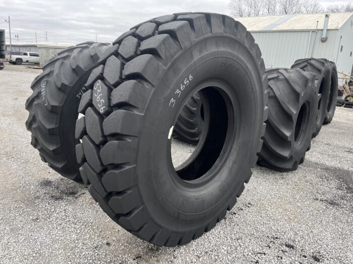 <font color='#da2127' font size ='2'><b>21.00R35 Michelin OTR Tire E-4 XDTA 2-Star </font></b><br><font size ='1' color='grey'>CONDITION: </font><font size ='2'>Used<br><font size ='1' color='grey'>TREAD DEPTH:</font><font size ='2'>  68/32nds<br><font size ='1' color='grey'>DETAILS:</font><font size ='2'> Clean<br><font size ='1' color='grey'>REF #:</font><font size ='2'> G33656<br><font size ='1' color='grey'>LOCATION:</font><font size ='2'> St. Louis, MO