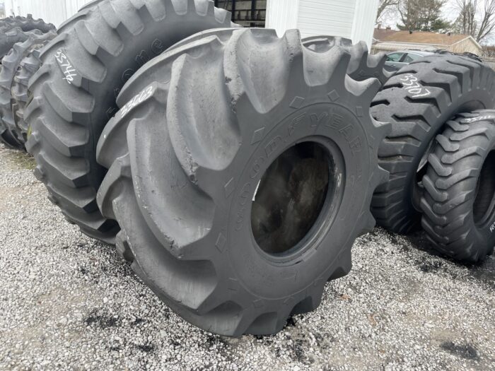 <font color='#da2127' font size ='2'><b>67X34.00X25 Goodyear OTR Tire R-2 Terra-Tire 10-Ply </font></b><br><font size ='1' color='grey'>CONDITION: </font><font size ='2'>Used<br><font size ='1' color='grey'>TREAD DEPTH:</font><font size ='2'>  48/32nds<br><font size ='1' color='grey'>DETAILS:</font><font size ='2'> Clean, Old<br><font size ='1' color='grey'>REF #:</font><font size ='2'> G33663<br><font size ='1' color='grey'>LOCATION:</font><font size ='2'> St. Louis, MO