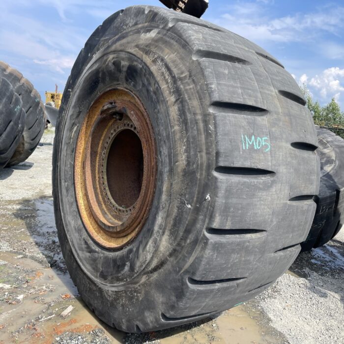 <font color='#da2127' font size ='2'><b>40/65X39 Toyo OTR Tire L-5 G65 30-Ply </font></b><br><font size ='1' color='grey'>CONDITION: </font><font size ='2'>Retread-Used<br><font size ='1' color='grey'>TREAD DEPTH:</font><font size ='2'>  73/32nds<br><font size ='1' color='grey'>DETAILS:</font><font size ='2'> Clean, On Rim<br><font size ='1' color='grey'>REF #:</font><font size ='2'> IM05<br><font size ='1' color='grey'>LOCATION:</font><font size ='2'> Jamestown, CA