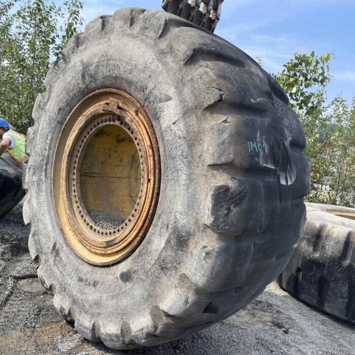 <font color='#da2127' font size ='2'><b>45/65X45 Bridgestone OTR Tire L-5 Dlug 38-Ply </font></b><br><font size ='1' color='grey'>CONDITION: </font><font size ='2'>Used<br><font size ='1' color='grey'>TREAD DEPTH:</font><font size ='2'>  44/32nds<br><font size ='1' color='grey'>DETAILS:</font><font size ='2'> 2-Sidewall Sections/Spots<br><font size ='1' color='grey'>REF #:</font><font size ='2'> IM09<br><font size ='1' color='grey'>LOCATION:</font><font size ='2'> Jamestown, CA