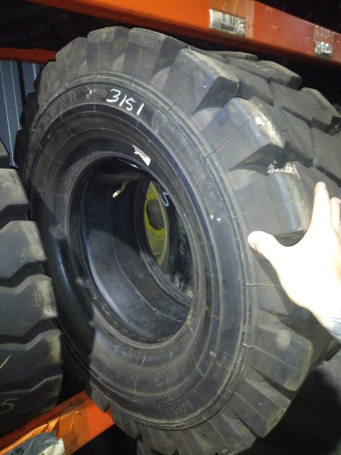 <font color='#da2127' font size ='2'><b>355/65X15 Continental OTR Tire Forklift IC40 24-Ply </font></b><br><font size ='1' color='grey'>CONDITION: </font><font size ='2'>Used<br><font size ='1' color='grey'>TREAD DEPTH:</font><font size ='2'> <br><font size ='1' color='grey'>DETAILS:</font><font size ='2'> Clean, Tire Tube Flap<br><font size ='1' color='grey'>REF #:</font><font size ='2'> T3151<br><font size ='1' color='grey'>LOCATION:</font><font size ='2'> Columbia, SC
