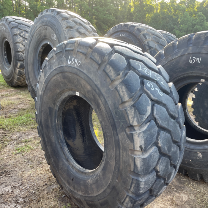 <font color='#da2127' font size ='2'><b>20.5R25 Bridgestone OTR Tire L-3 G-3 VJT 1-Star </font></b><br><font size ='1' color='grey'>CONDITION: </font><font size ='2'>Used<br><font size ='1' color='grey'>TREAD DEPTH:</font><font size ='2'>  28/32nds<br><font size ='1' color='grey'>DETAILS:</font><font size ='2'> Clean<br><font size ='1' color='grey'>REF #:</font><font size ='2'> T6390<br><font size ='1' color='grey'>LOCATION:</font><font size ='2'> Columbia, SC