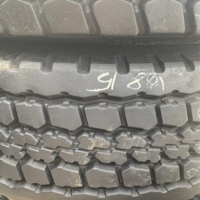 <font color='#da2127' font size ='2'><b>525/80R25 Bridgestone OTR Tire E-2 Crane Highway VHS 2-Star </font></b><br><font size ='1' color='grey'>CONDITION: </font><font size ='2'>Used<br><font size ='1' color='grey'>TREAD DEPTH:</font><font size ='2'>  36/32nds<br><font size ='1' color='grey'>DETAILS:</font><font size ='2'> SW Spot, Innerliner<br><font size ='1' color='grey'>REF #:</font><font size ='2'> T6815<br><font size ='1' color='grey'>LOCATION:</font><font size ='2'> Columbia, SC
