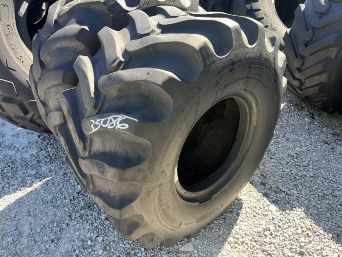 <font color='#da2127' font size ='2'><b>48X25.00X20 Prime-X OTR Tire HF-3 High Flotation Terra Turbo II 12-Ply </font></b><br><font size ='1' color='grey'>CONDITION: </font><font size ='2'>Used<br><font size ='1' color='grey'>TREAD DEPTH:</font><font size ='2'>  32/32nds<br><font size ='1' color='grey'>DETAILS:</font><font size ='2'> Clean, Nice Tire<br><font size ='1' color='grey'>REF #:</font><font size ='2'> G35086<br><font size ='1' color='grey'>LOCATION:</font><font size ='2'> St. Louis, MO