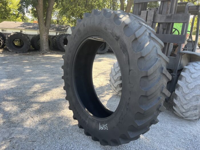 <font color='#da2127' font size ='2'><b>520/85R46 Firestone OTR Tire R-1W Deep Tread 23 158A8 </font></b><br><font size ='1' color='grey'>CONDITION: </font><font size ='2'>Used<br><font size ='1' color='grey'>TREAD DEPTH:</font><font size ='2'>  32/32nds<br><font size ='1' color='grey'>DETAILS:</font><font size ='2'> Clean<br><font size ='1' color='grey'>REF #:</font><font size ='2'> G35191<br><font size ='1' color='grey'>LOCATION:</font><font size ='2'> St. Louis, MO