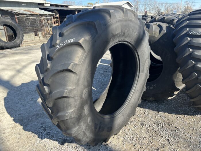 <font color='#da2127' font size ='2'><b>650/65R38 Firestone OTR Tire R-1W 157A8 </font></b><br><font size ='1' color='grey'>CONDITION: </font><font size ='2'>Used<br><font size ='1' color='grey'>TREAD DEPTH:</font><font size ='2'>  42/32nds<br><font size ='1' color='grey'>DETAILS:</font><font size ='2'> Clean<br><font size ='1' color='grey'>REF #:</font><font size ='2'> G35586<br><font size ='1' color='grey'>LOCATION:</font><font size ='2'> St. Louis, MO