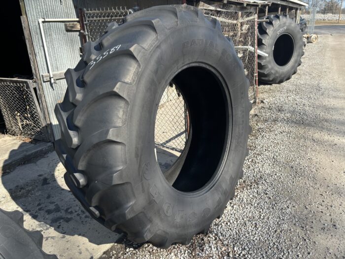 <font color='#da2127' font size ='2'><b>650/65R38 Firestone OTR Tire R-1W 157A8 </font></b><br><font size ='1' color='grey'>CONDITION: </font><font size ='2'>Used<br><font size ='1' color='grey'>TREAD DEPTH:</font><font size ='2'>  44/32nds<br><font size ='1' color='grey'>DETAILS:</font><font size ='2'> Clean, Nice Tire, 1-Tread Patch<br><font size ='1' color='grey'>REF #:</font><font size ='2'> G35589<br><font size ='1' color='grey'>LOCATION:</font><font size ='2'> St. Louis, MO