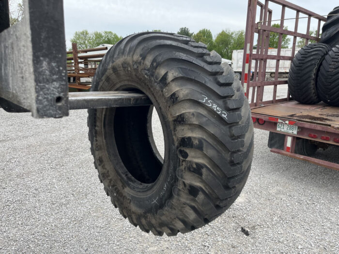 <font color='#da2127' font size ='2'><b>500/60R22.5 Goodyear OTR Tire I-3 Super Flot I3 163B </font></b><br><font size ='1' color='grey'>CONDITION: </font><font size ='2'>New<br><font size ='1' color='grey'>TREAD DEPTH:</font><font size ='2'>  32/32nds<br><font size ='1' color='grey'>DETAILS:</font><font size ='2'> Unused<br><font size ='1' color='grey'>REF #:</font><font size ='2'> G35852<br><font size ='1' color='grey'>LOCATION:</font><font size ='2'> St. Louis, MO