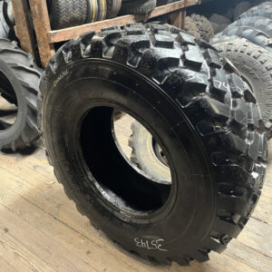 <font color='#da2127' font size ='2'><b>17.5R25 Michelin OTR Tire L-2 G-2 XTLA 1-Star </font></b><br><font size ='1' color='grey'>CONDITION: </font><font size ='2'>New<br><font size ='1' color='grey'>TREAD DEPTH:</font><font size ='2'>  38/32nds<br><font size ='1' color='grey'>DETAILS:</font><font size ='2'> Clean, Sidewall Spot<br><font size ='1' color='grey'>REF #:</font><font size ='2'> G35743<br><font size ='1' color='grey'>LOCATION:</font><font size ='2'> St. Louis, MO
