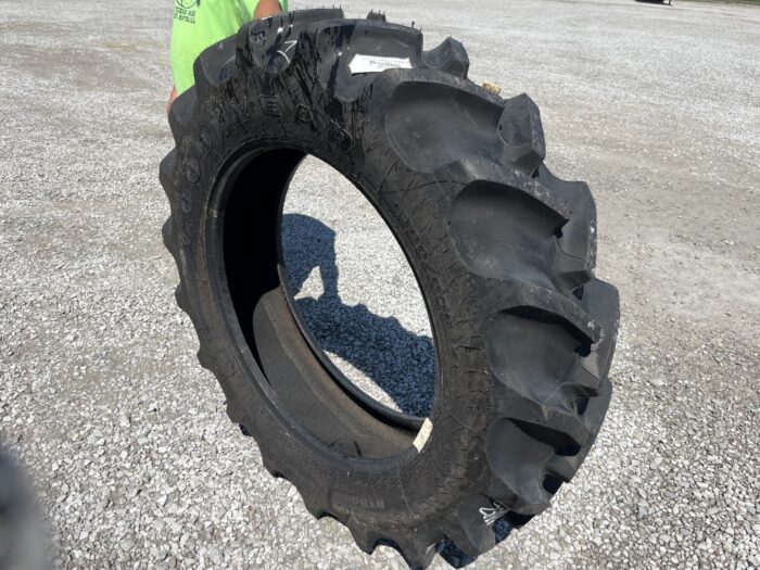 <font color='#da2127' font size ='2'><b>380/85R34 Goodyear  OTR Tire R-1W Super Traction DT800 137B </font></b><br><font size ='1' color='grey'>CONDITION: </font><font size ='2'>New <br><font size ='1' color='grey'>TREAD DEPTH:</font><font size ='2'>  60/32nds<br><font size ='1' color='grey'>DETAILS:</font><font size ='2'> Unused<br><font size ='1' color='grey'>REF #:</font><font size ='2'> G35882<br><font size ='1' color='grey'>LOCATION:</font><font size ='2'> St. Louis, MO