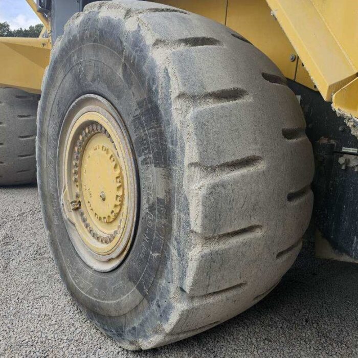 <font color='#da2127' font size ='2'><b>35/65R33 Bridgestone OTR Tire L-5 VSDL 1-Star </font></b><br><font size ='1' color='grey'>CONDITION: </font><font size ='2'>Used<br><font size ='1' color='grey'>TREAD DEPTH:</font><font size ='2'>  30/32nds<br><font size ='1' color='grey'>DETAILS:</font><font size ='2'> Clean<br><font size ='1' color='grey'>REF #:</font><font size ='2'> Z133<br><font size ='1' color='grey'>LOCATION:</font><font size ='2'> Branford, CT