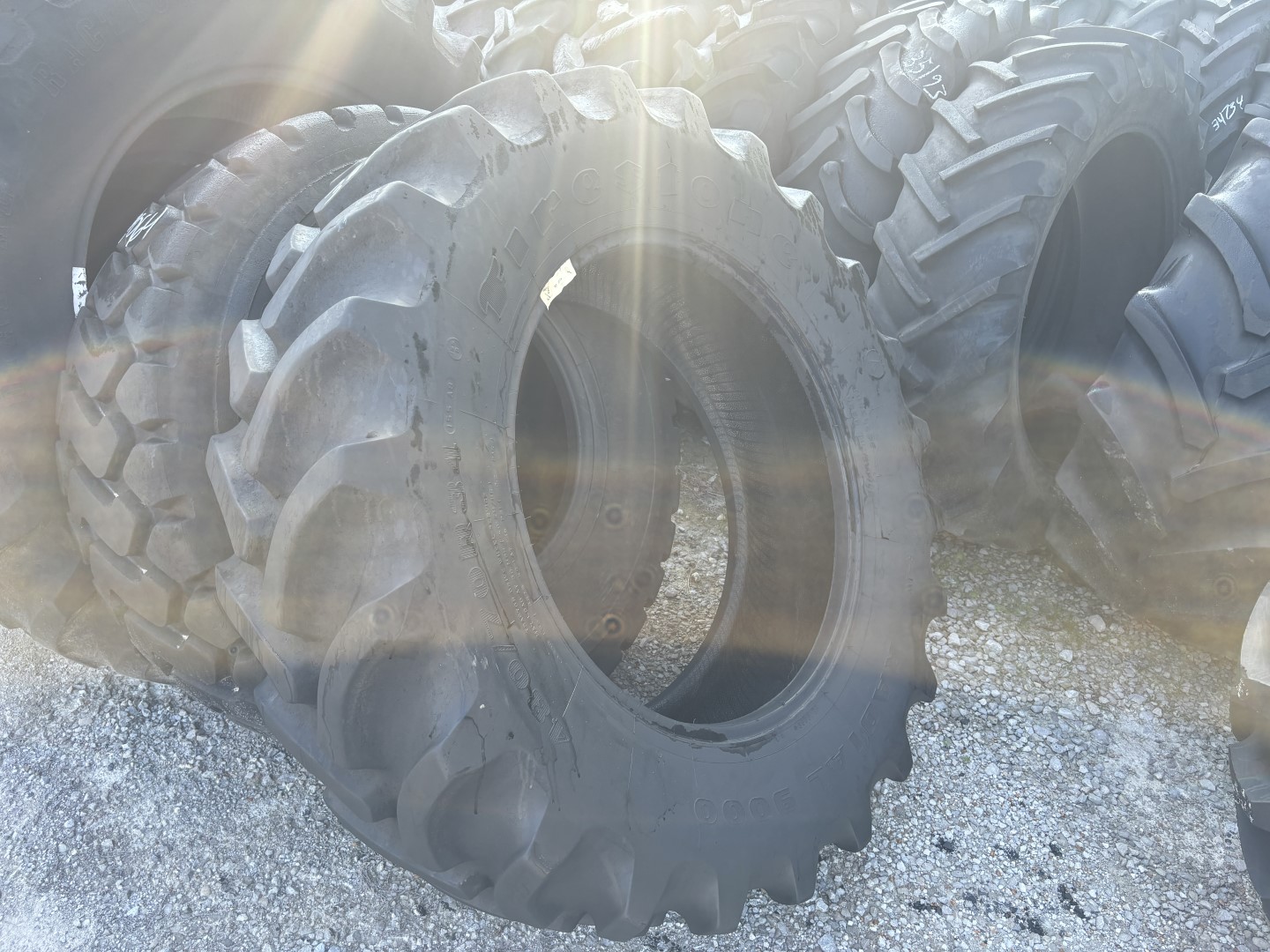 <font color='#da2127' font size ='2'><b>480/70R34 Firestone OTR Tire R-1W 155A8 </font></b><br><font size ='1' color='grey'>CONDITION: </font><font size ='2'>Used<br><font size ='1' color='grey'>TREAD DEPTH:</font><font size ='2'> 44/32nds<br><font size ='1' color='grey'>DETAILS:</font><font size ='2'> Clean, Stubble Wear <br><font size ='1' color='grey'>REF #:</font><font size ='2'> G36104<br><font size ='1' color='grey'>LOCATION:</font><font size ='2'> St. Louis, MO